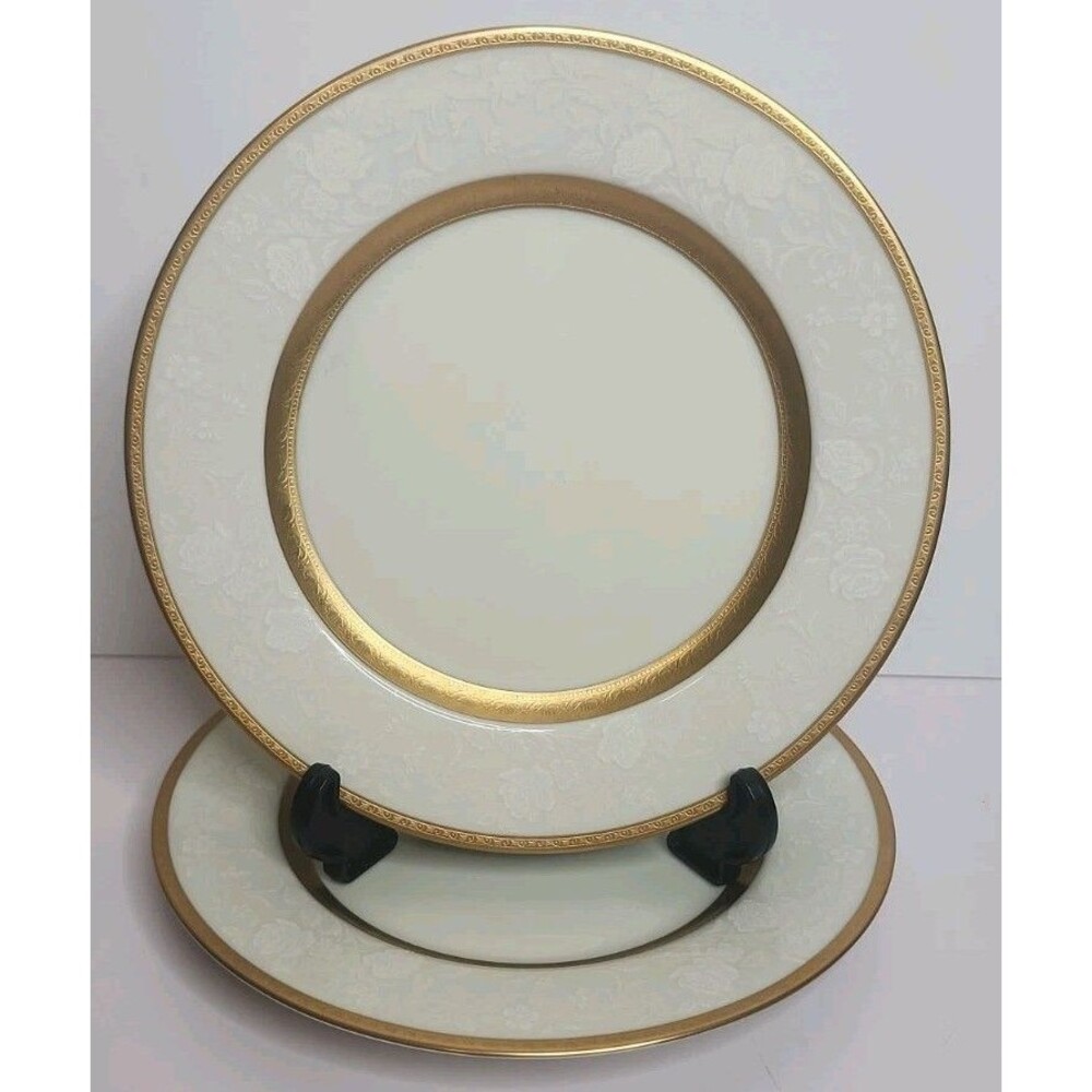 Set Of 2 Mikasa Antique Lace 7.5” Salad Plates L5531 Ivory White Gold